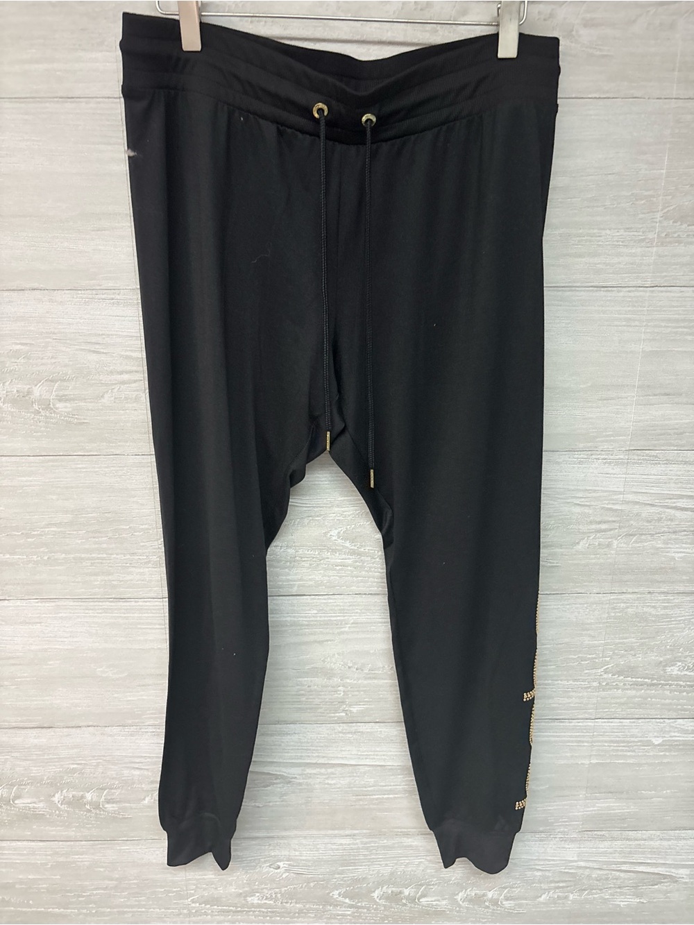* | Bebe | jogger. Size L.
